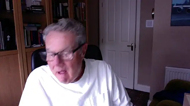 Snapshot of Oldpistolpete chatting on 13, 2, 2025 Oldpistolpete online show from 13, 2, 2025