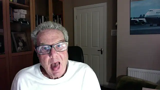 Snapshot of Oldpistolpete chatting on 19, 2, 2025 Oldpistolpete online show from 19, 2, 2025