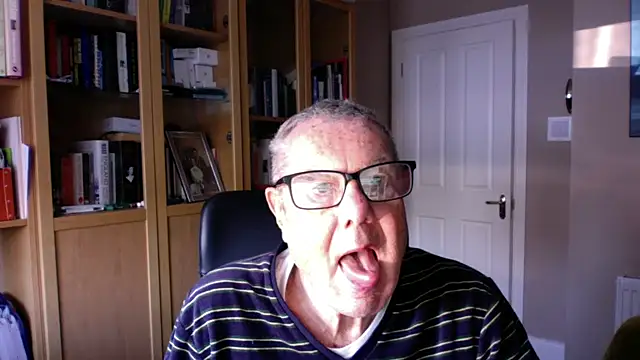 Snapshot of Oldpistolpete chatting on 12, 3, 2025 Oldpistolpete online show from 12, 3, 2025