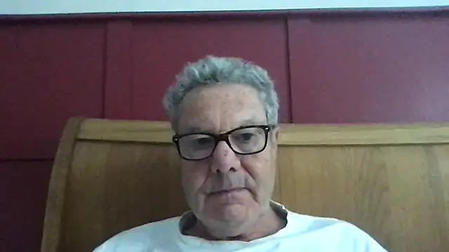Snapshot of Oldpistolpete chatting on 12, 10, 2025 Oldpistolpete online show from 12, 10, 2025