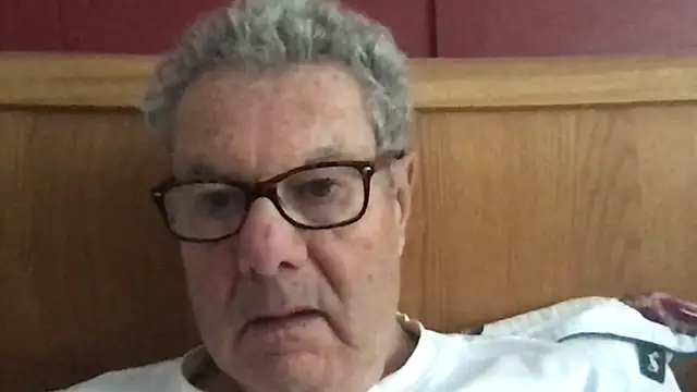 Snapshot of Oldpistolpete chatting on 15, 10, 2025 Oldpistolpete online show from 15, 10, 2025