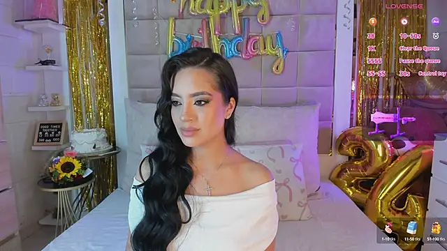 Victoria adaams online show from 7, 3, 2025