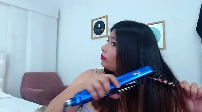 Snapshot of annylouis chatting on 21, 1, 2025 annylouis online show from 21, 1, 2025