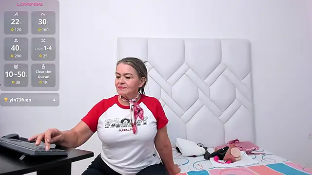 Mature Hard online show from 2, 12, 2025