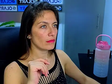 Snapshot of AnnyMilet_ chatting on 19, 3, 2026 AnnyMilet online show from 19, 3, 2026