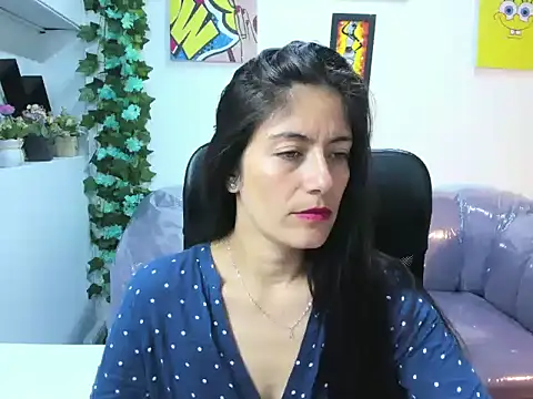 Snapshot of AnnyMilet_ chatting on 31, 7, 2026 AnnyMilet online show from 31, 7, 2026