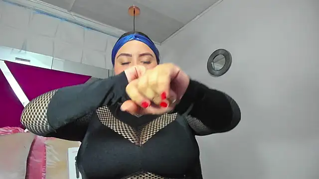 Penelope Tits online show from 22, 1, 2025