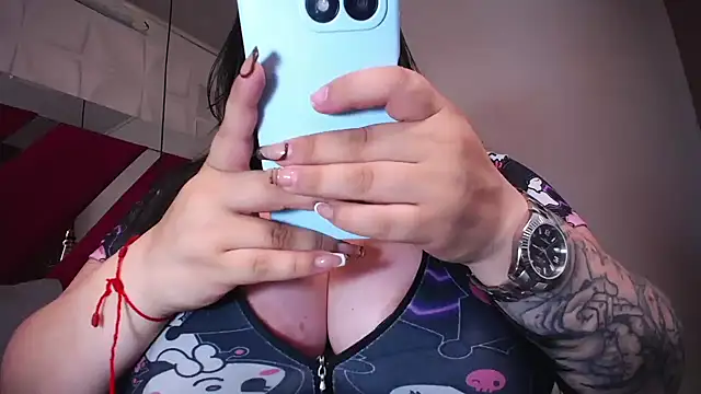 Penelope Tits online show from 17, 4, 2026