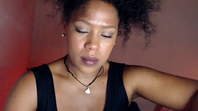 Snapshot of cherry_cleou chatting on 5, 2, 2025 cherry cleou online show from 5, 2, 2025