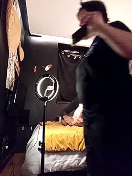 Snapshot of callmelouve chatting on 29, 11, 2025 callmelouve online show from 29, 11, 2025