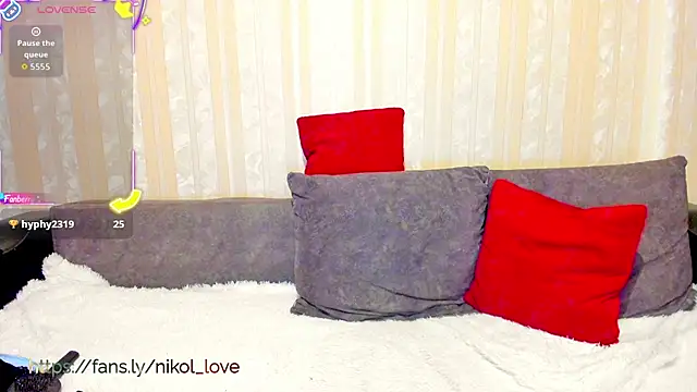 Sweet pussynikol online show from 4, 10, 2025