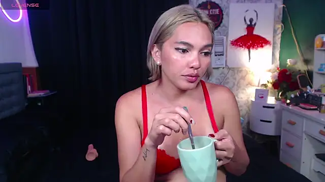 Pretty Cassie69 online show from 2, 12, 2024