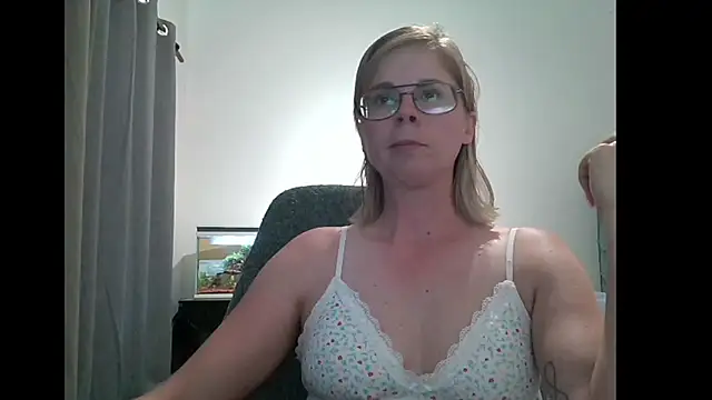 Snapshot of SavannaGirly chatting on 21, 2, 2025 SavannaGirly online show from 21, 2, 2025