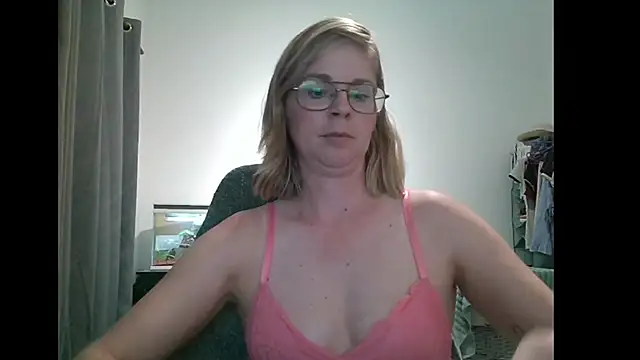 Snapshot of SavannaGirly chatting on 23, 2, 2025 SavannaGirly online show from 23, 2, 2025