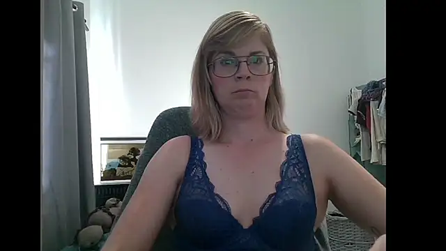 Snapshot of SavannaGirly chatting on 3, 3, 2025 SavannaGirly online show from 3, 3, 2025