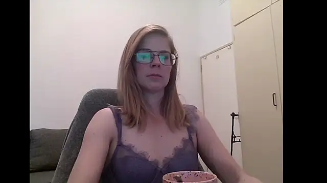 Snapshot of SavannaGirly chatting on 25, 9, 2025 SavannaGirly online show from 25, 9, 2025