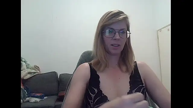 Snapshot of SavannaGirly chatting on 10, 1, 2026 SavannaGirly online show from 10, 1, 2026