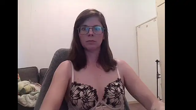 Snapshot of SavannaGirly chatting on 5, 2, 2026 SavannaGirly online show from 5, 2, 2026