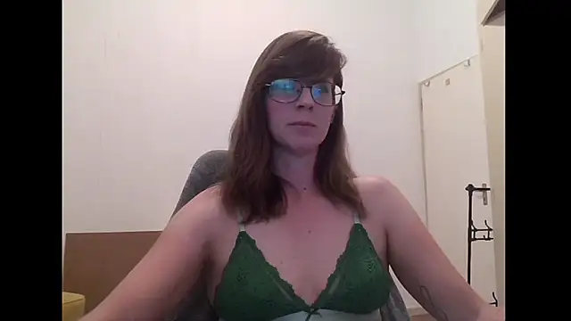 Snapshot of SavannaGirly chatting on 6, 3, 2026 SavannaGirly online show from 6, 3, 2026