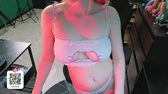 Maya Viola online show from 14, 7, 2026