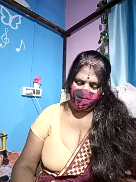 Snapshot of parioo7 chatting on 11, 2, 2025 parioo7 online show from 11, 2, 2025