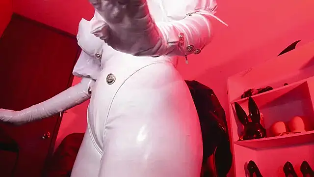 Snapshot of Miss_tentation chatting on 13, 3, 2025 Miss tentation online show from 13, 3, 2025