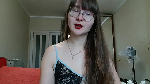 KiraGoldens online show from 13, 10, 2025