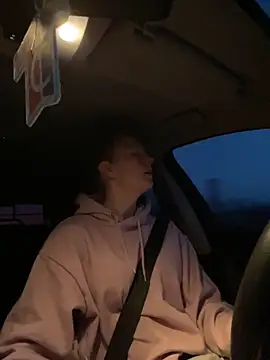 Girlnina-1995 online show from 7, 11, 2025