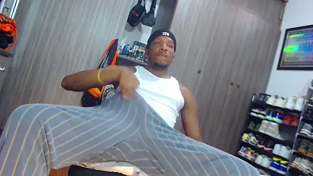 Snapshot of bigdickxblackx chatting on 5, 5, 2026 bigdickxblackx online show from 5, 5, 2026