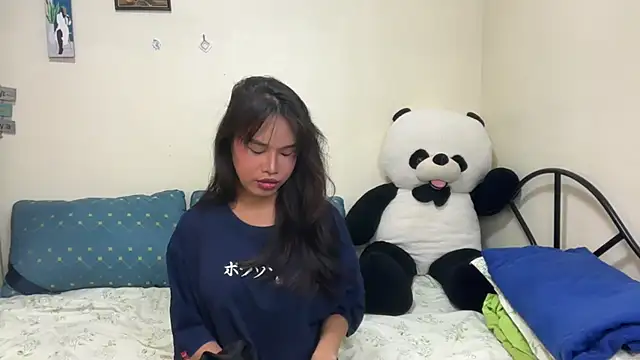 Snapshot of rihanna22 chatting on 17, 11, 2025 rihanna22 online show from 17, 11, 2025