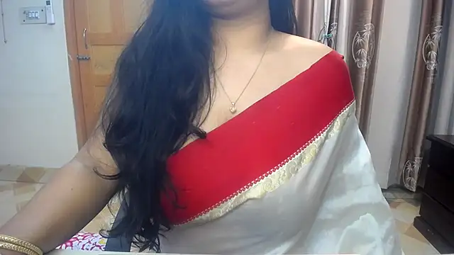 lady maeda  online show from 17, 1, 2025