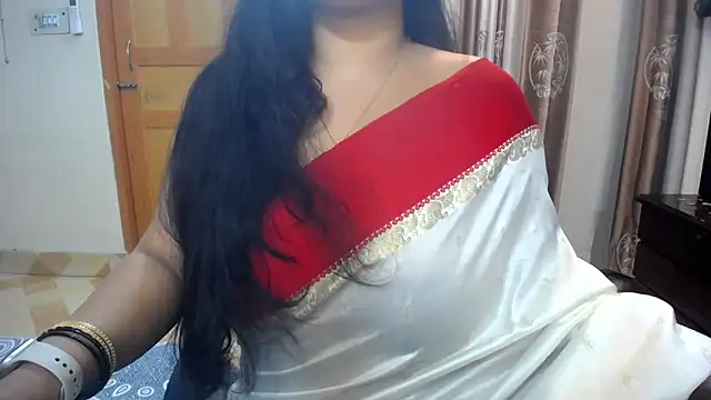 lady maeda  online show from 1, 3, 2025