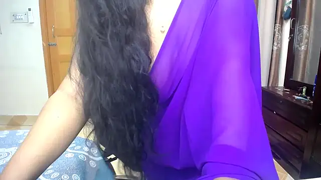 lady maeda  online show from 12, 9, 2025