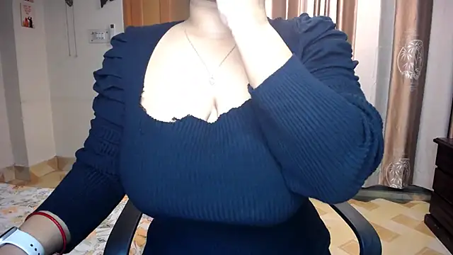 lady maeda  online show from 24, 11, 2025