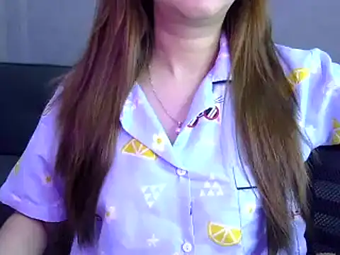 Snapshot of Bee_2k chatting on 9, 12, 2024 Bee 2k online show from 9, 12, 2024