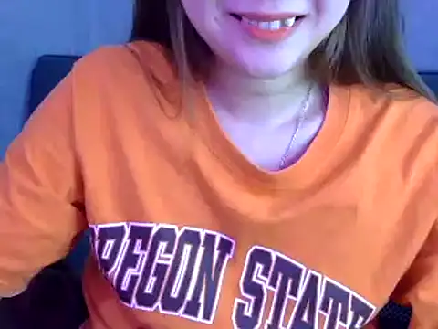 Snapshot of Bee_2k chatting on 2, 1, 2025 Bee 2k online show from 2, 1, 2025