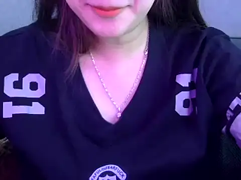 Snapshot of Bee_2k chatting on 4, 2, 2025 Bee 2k online show from 4, 2, 2025