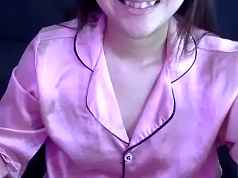Snapshot of Bee_2k chatting on 3, 10, 2025 Bee 2k online show from 3, 10, 2025