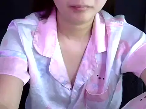 Snapshot of Bee_2k chatting on 16, 10, 2025 Bee 2k online show from 16, 10, 2025