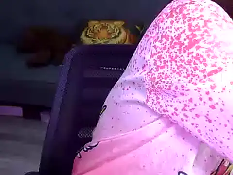 Bee 2k online show from 10, 11, 2025