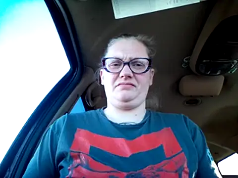 Snapshot of Slutty_Owl420 chatting on 23, 1, 2025 Slutty Owl420 online show from 23, 1, 2025