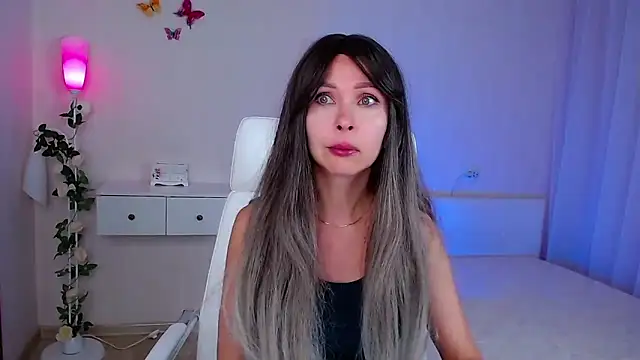 wendifoste online show from 25, 9, 2025