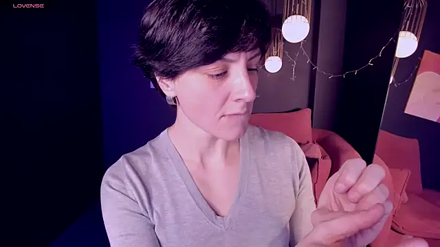 Snapshot of LorenDaze chatting on 24, 1, 2025 LorenDaze online show from 24, 1, 2025