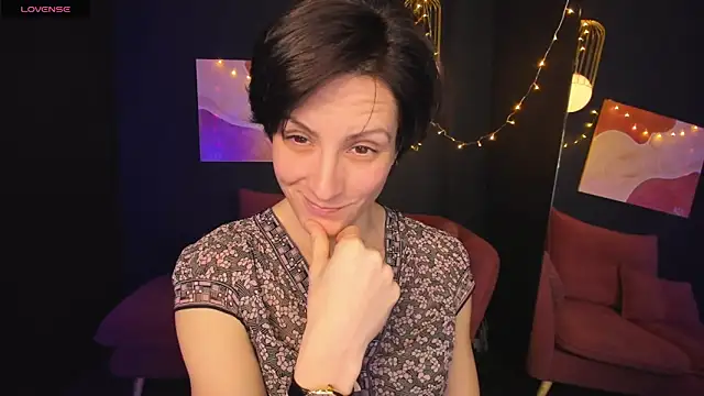 Snapshot of LorenDaze chatting on 7, 2, 2025 LorenDaze online show from 7, 2, 2025