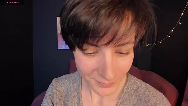 Snapshot of LorenDaze chatting on 12, 2, 2025 LorenDaze online show from 12, 2, 2025