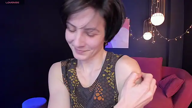 Snapshot of LorenDaze chatting on 21, 2, 2025 LorenDaze online show from 21, 2, 2025