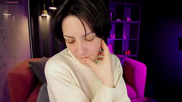 Snapshot of LorenDaze chatting on 7, 3, 2025 LorenDaze online show from 7, 3, 2025