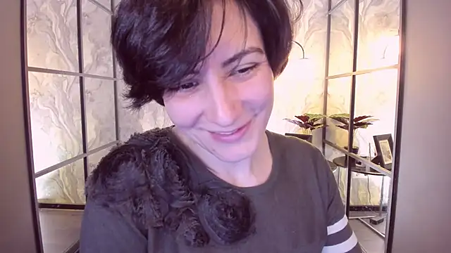 Snapshot of LorenDaze chatting on 18, 3, 2025 LorenDaze online show from 18, 3, 2025