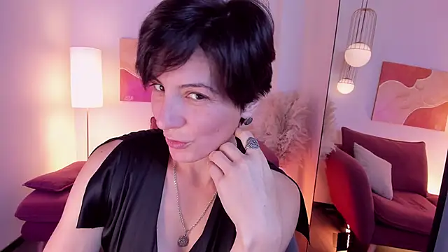 Snapshot of LorenDaze chatting on 1, 10, 2025 LorenDaze online show from 1, 10, 2025