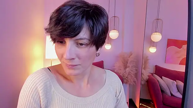 Snapshot of LorenDaze chatting on 7, 10, 2025 LorenDaze online show from 7, 10, 2025